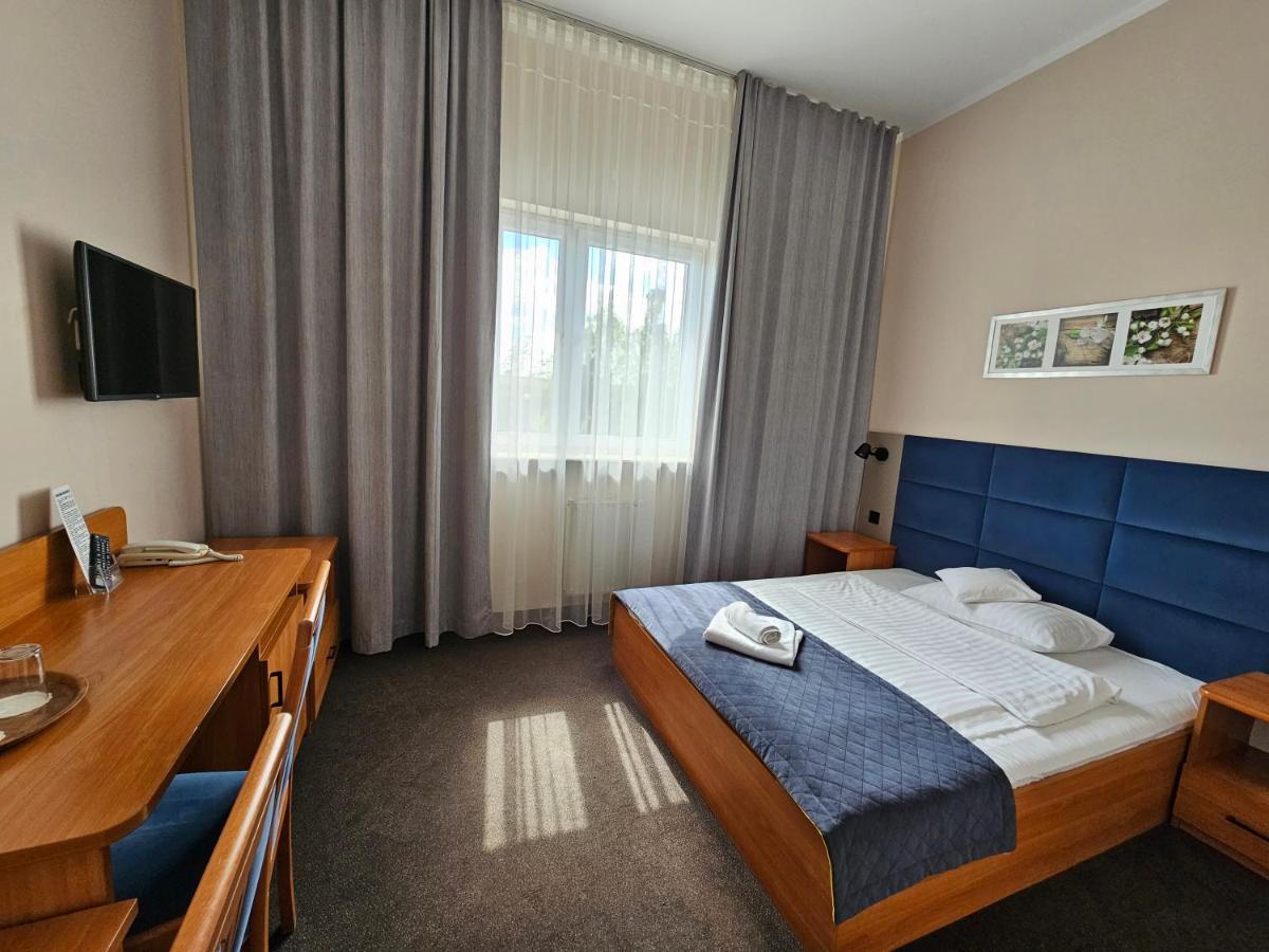 Hotel Mikulski 格利维采 外观 照片